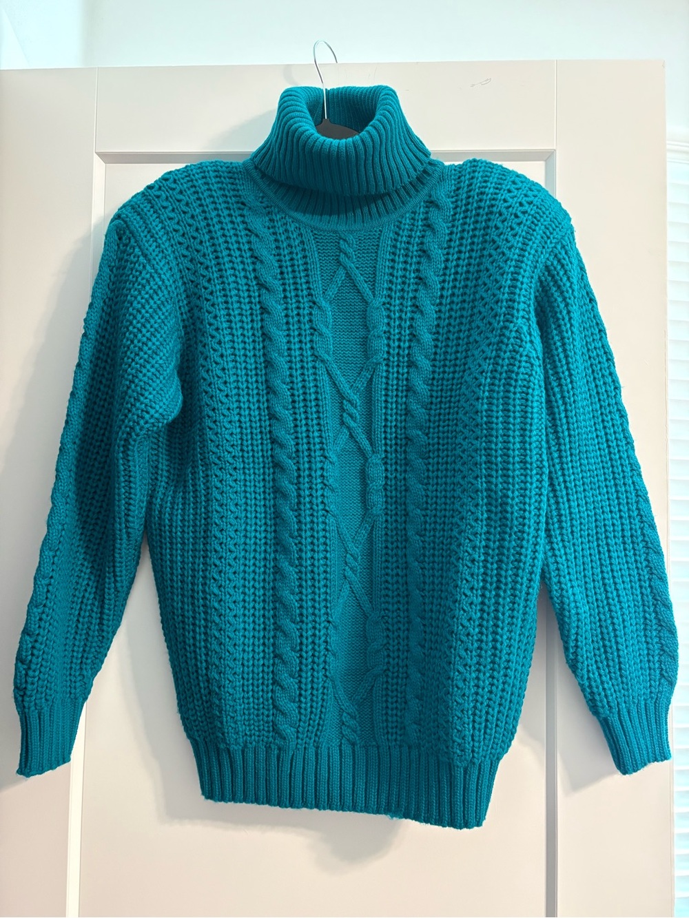 Vintage Women's Cable Knit Turtleneck Sweater in Teal